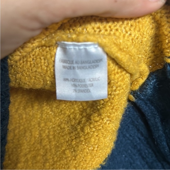 Mystyle Color Block Crew neck Sweater - Picture 4 of 7